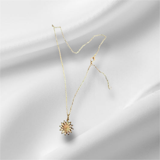 Flower necklace :)
